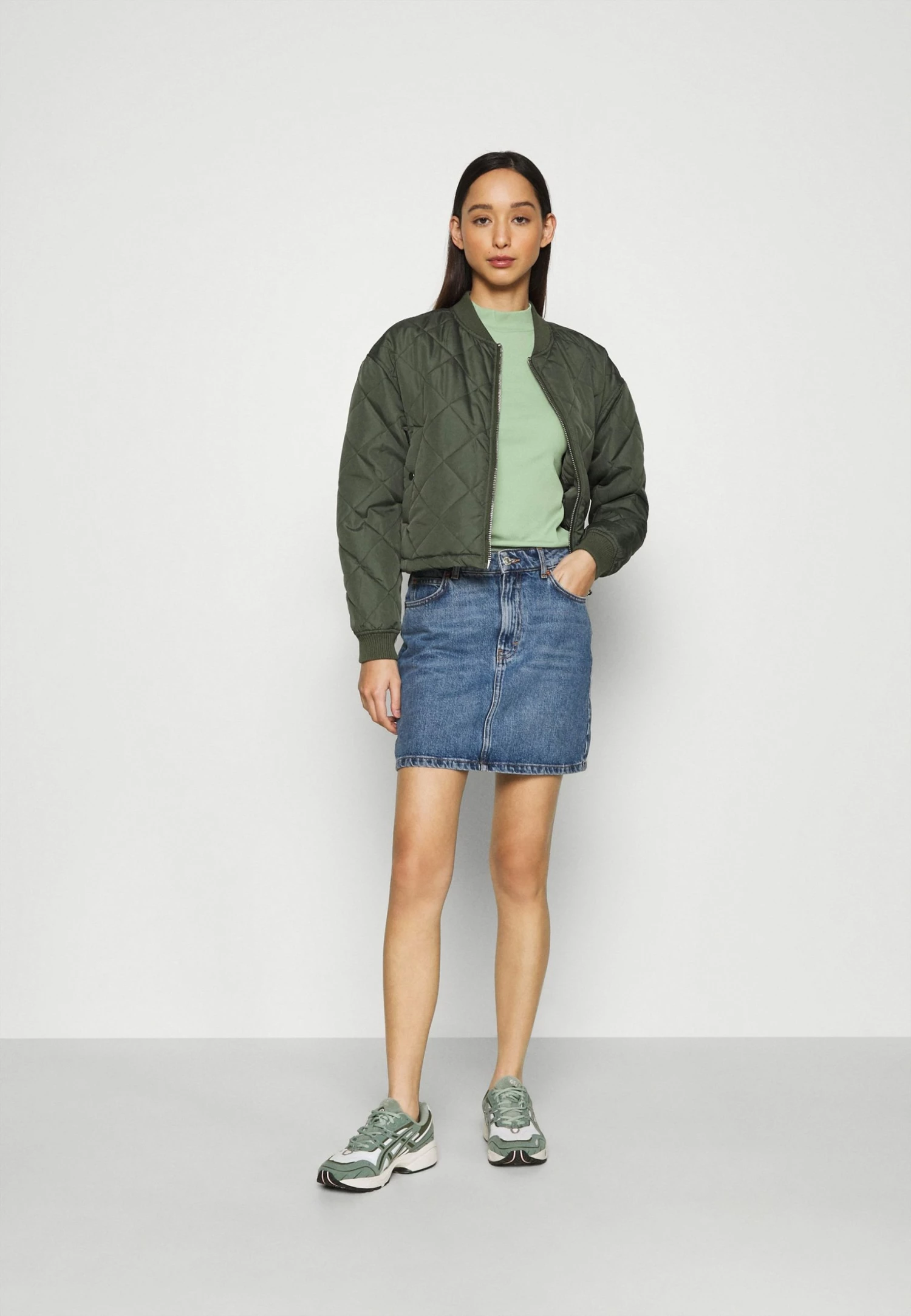 Weekday VERA MOCKNECK - T-shirt à manches longues Women 4 Weekday VERA MOCKNECK - T-shirt à manches longues Women – Image 2