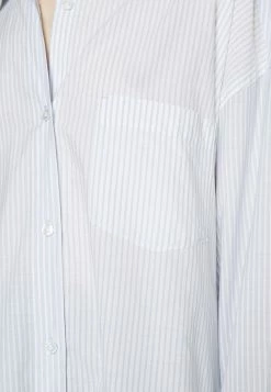 Weekday RIVIERA OVERSIZED - Chemisier Women 14 Weekday RIVIERA OVERSIZED - Chemisier Women -France Weekday Soldes Boutique 75068b41e16d475d858535d037fddc37