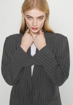 Weekday MARLIN OVERSIZED - Manteau court Women -France Weekday Soldes Boutique 76f7e10909ef457c8b934c122bff0bdc