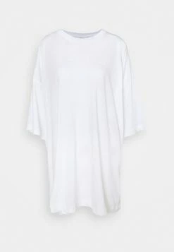 Weekday HUGE - T-shirt basique Women 60 Weekday HUGE - T-shirt basique Women -France Weekday Soldes Boutique 791cf2a17539446e89fb22395f44c463 5