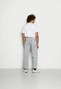 Weekday GALAXY WORKER - Jean boyfriend Men -France Weekday Soldes Boutique 7a5eabfe4a6c4c939565ce1c7f8a691a