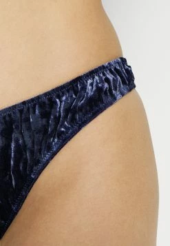 Weekday TORA HIGHCUT THONG - String Women -France Weekday Soldes Boutique 7b7e967ae7424b4fb24641c7aac70915