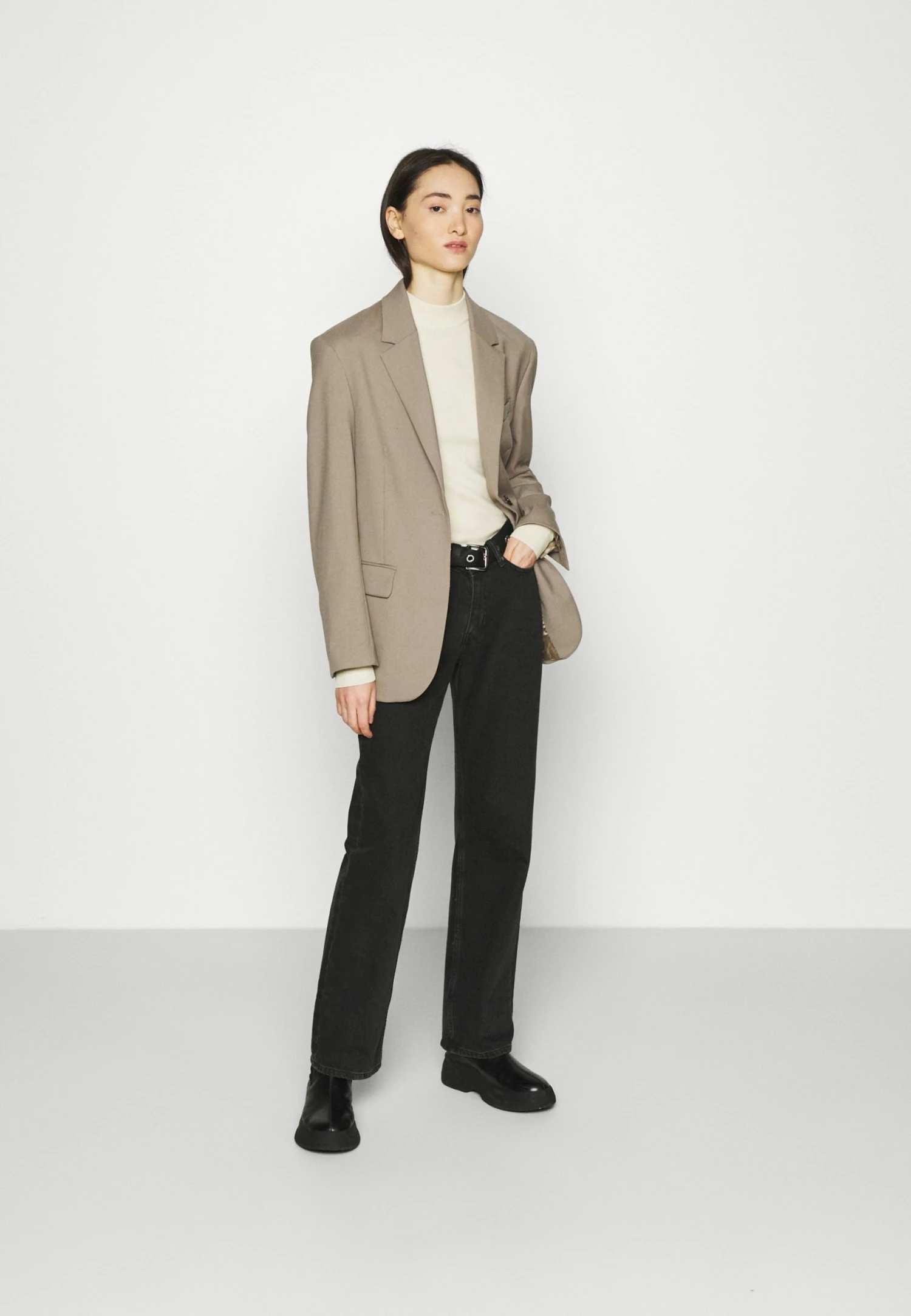 Weekday KIMBER - Pullover Women 4 Weekday KIMBER - Pullover Women – Image 2