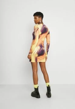 Weekday CHILL DRESS - Robe en jersey Women -France Weekday Soldes Boutique 7e5ab06bb5c34521be78d22d60132108