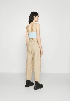 Weekday MITZI SINGLET - Débardeur Women 20 Weekday MITZI SINGLET - Débardeur Women -France Weekday Soldes Boutique 83ee63cfa6f64264b41842a21081472e