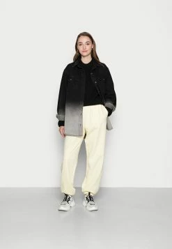 Weekday MINNIE - Pullover Women -France Weekday Soldes Boutique 8a970ec234154faabb08dadbba11af19