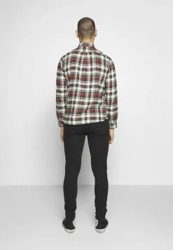 Weekday FORM TUNED - Jean boyfriend Men -France Weekday Soldes Boutique 8ae83f32bcfa4effb21faadb25b7ba98