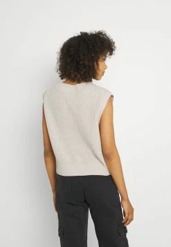 Weekday POPPY - T-shirt basique Women 11 Weekday POPPY - T-shirt basique Women -France Weekday Soldes Boutique 8b13ddaad1e04735926554a3acbd8e08