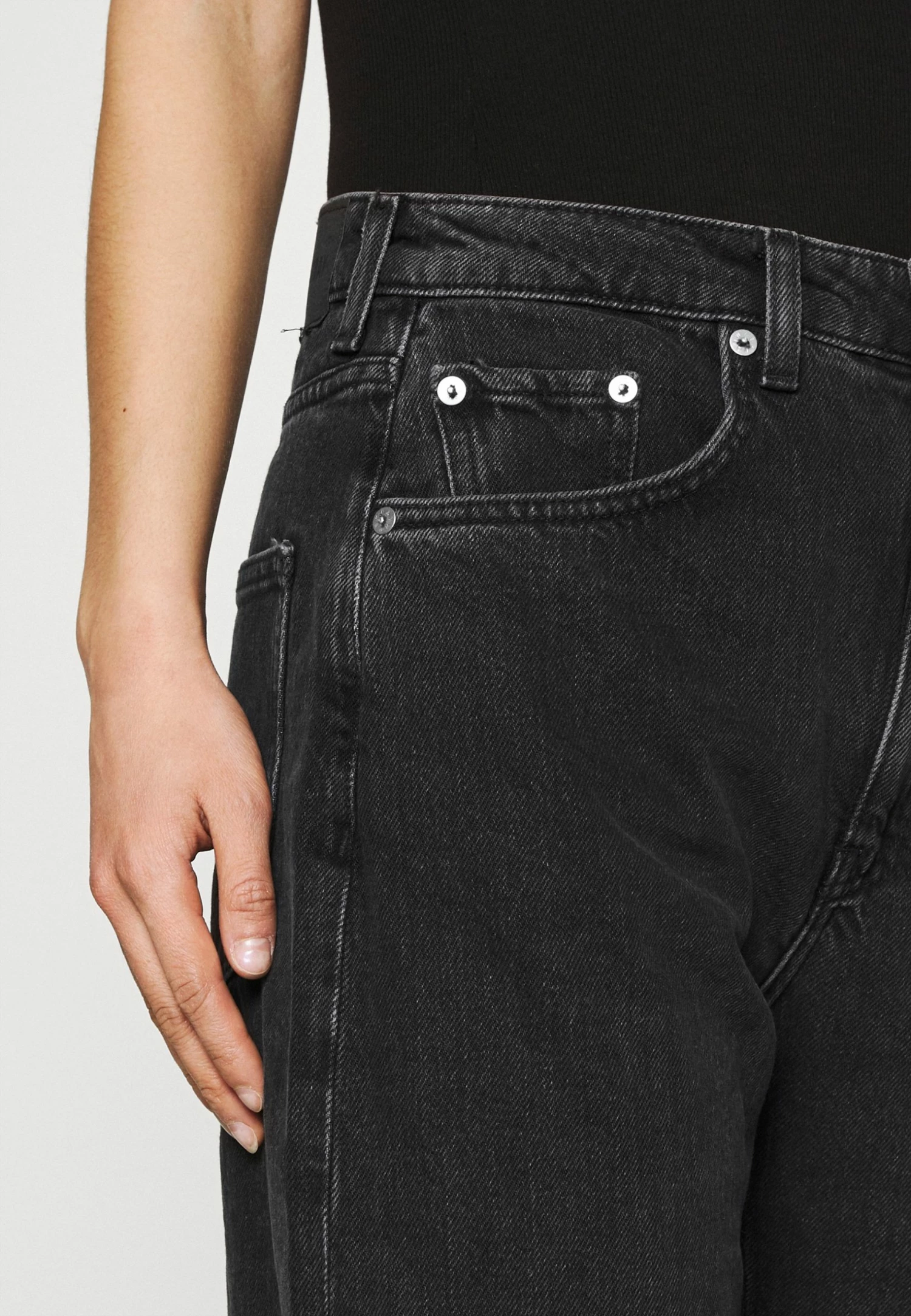 Weekday FLOAT - Jean boyfriend Women 6 Weekday FLOAT - Jean boyfriend Women – Image 4