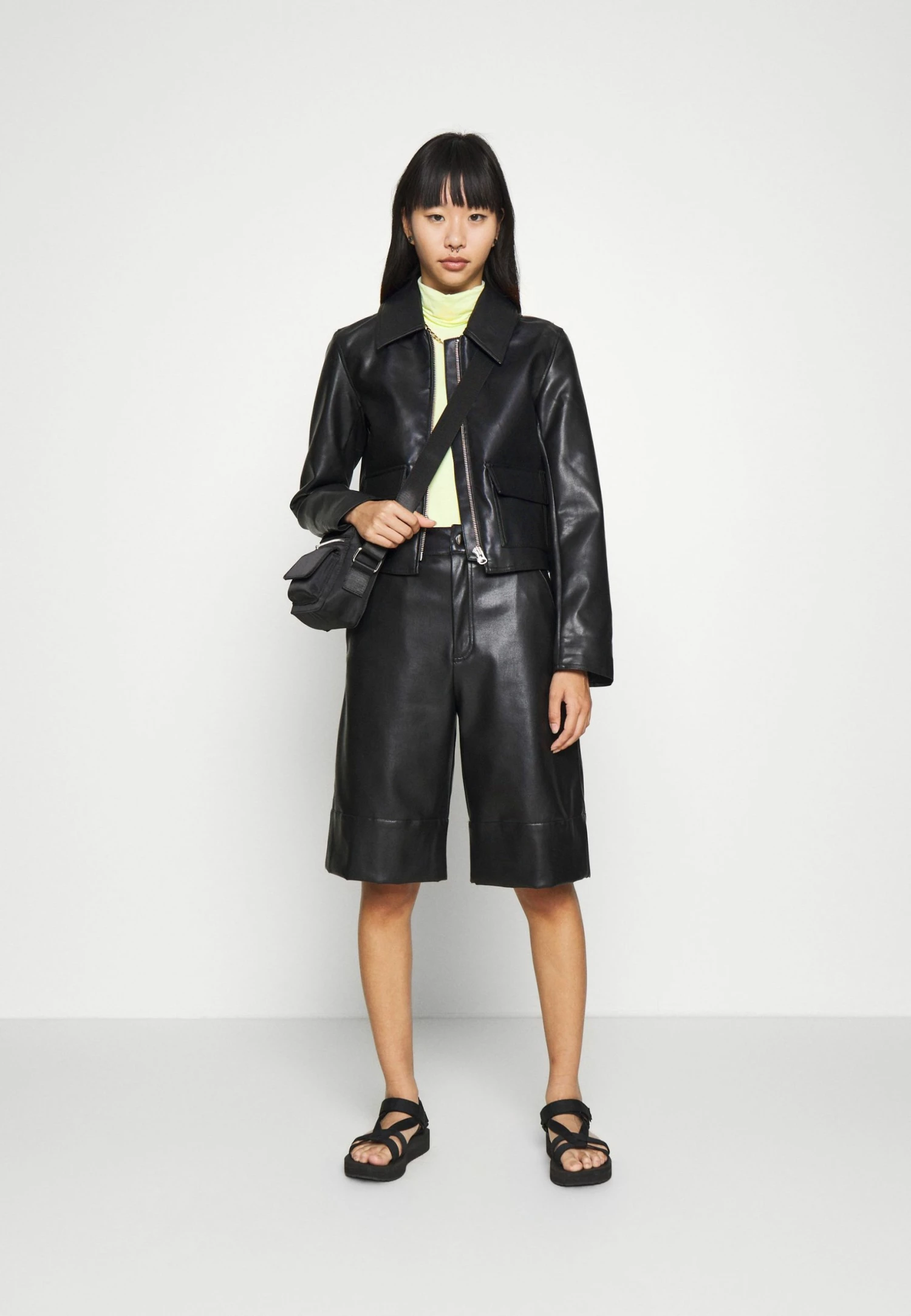 Weekday CHIE TURTLENECK - T-shirt à manches longues Women 4 Weekday CHIE TURTLENECK - T-shirt à manches longues Women – Image 2