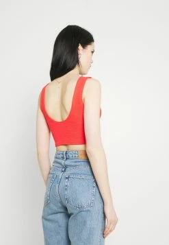 Weekday ELINA TANK - Débardeur Women -France Weekday Soldes Boutique 8f5f35f7989943e5a71916d382837098