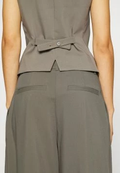 Weekday VALE TROUSERS - Pantalon classique Women 11 Weekday VALE TROUSERS - Pantalon classique Women -France Weekday Soldes Boutique 8fef0d5a2dd44f7088cd671a93f5dd56