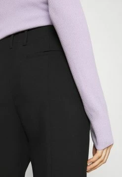 Weekday FLAVIA - T-shirt à manches longues Women -France Weekday Soldes Boutique 907cbd90a2814c92bdcf839873346487