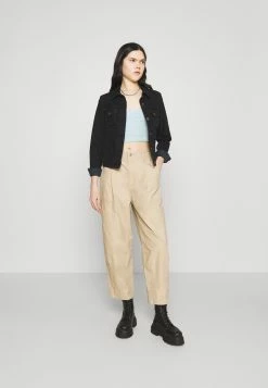 Weekday MITZI SINGLET - Débardeur Women 19 Weekday MITZI SINGLET - Débardeur Women -France Weekday Soldes Boutique 92d18ddf159942a6a1c66d684971d81b