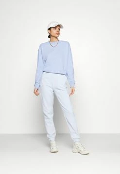 Weekday HUGE CROPPED - Sweatshirt Women -France Weekday Soldes Boutique 935dcd8b779945e8bca127440d9328dc