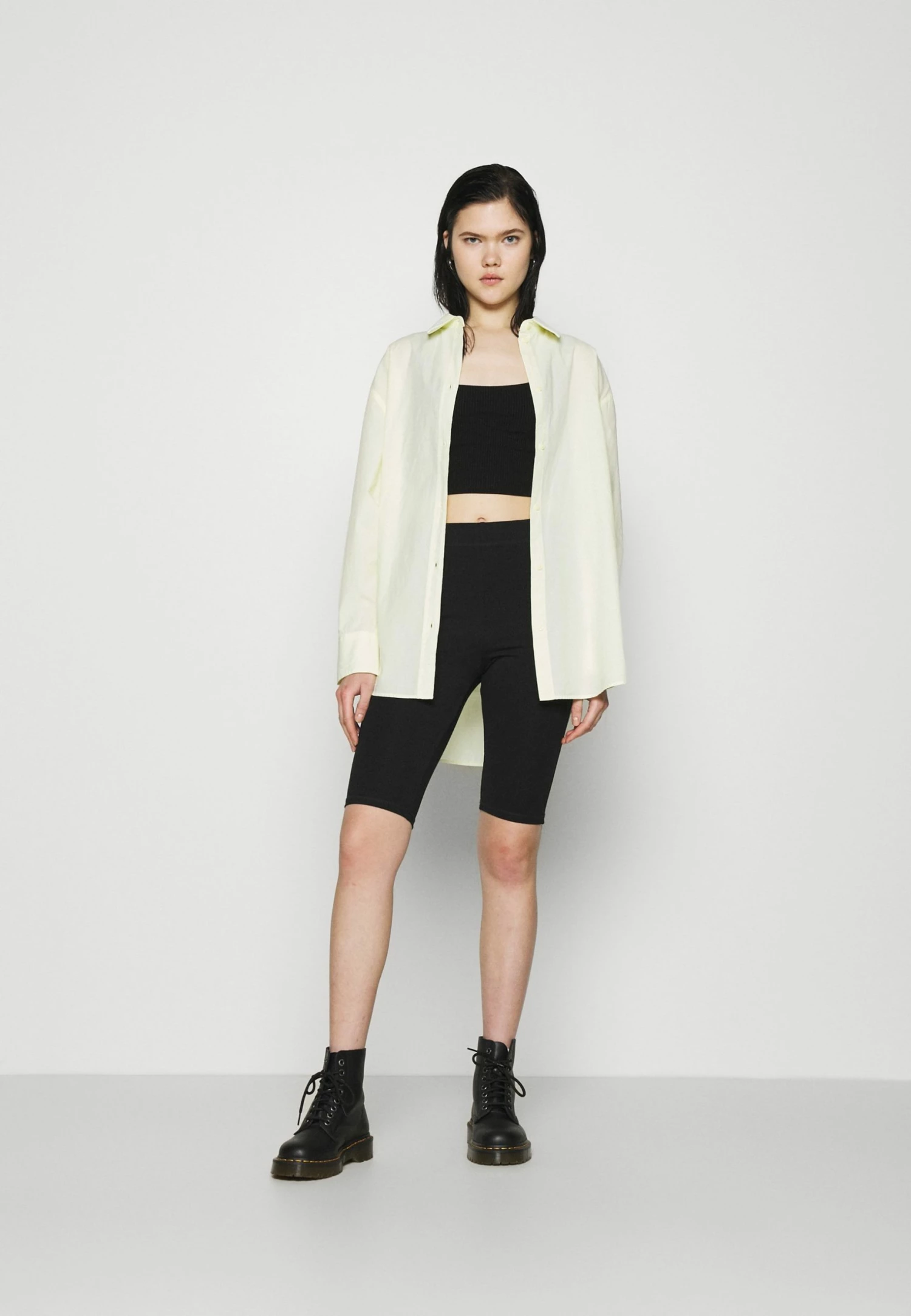 Weekday MAURICE BIKER - Short Women 4 Weekday MAURICE BIKER - Short Women – Image 2