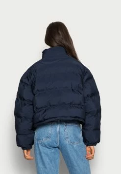 Weekday PROMIS SHORT PUFFER JACKET - Veste d'hiver Women -France Weekday Soldes Boutique 9d30d8cffeea405c8aa8f2396a6ba4be