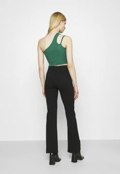 Weekday STRAP CROP 2 PACK - Débardeur Women -France Weekday Soldes Boutique 9e462569d3614534bbc15865559cebee