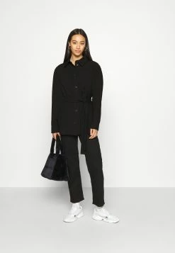 Weekday BEATRIX JACKET - Manteau court Women -France Weekday Soldes Boutique a0481f1ff6bd4d61be65580306e2cb30