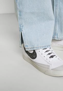 Weekday SPACE SPLIT JEANS - Jean boyfriend Men -France Weekday Soldes Boutique a7f1c6965b994178959b705ff680e014