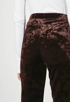 Weekday CECILE TROUSERS - Pantalon classique Women -France Weekday Soldes Boutique a984da43735c4b76b16300ee6cc5d3e9