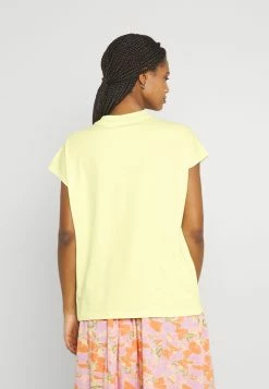 Weekday PRIME - T-shirt basique Women 32 Weekday PRIME - T-shirt basique Women -France Weekday Soldes Boutique abb60bd8ccd24cdf8aa1cd153aefb97c