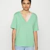 Weekday LAST V NECK - T-shirt basique Women