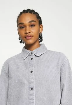 Weekday KELLY - Blouse Women -France Weekday Soldes Boutique b608a707f6734b1aadde3e656e8e43ab