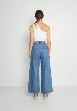 Weekday ACE - Jean flare Women -France Weekday Soldes Boutique b766fab480a0438e9413e22232babd69