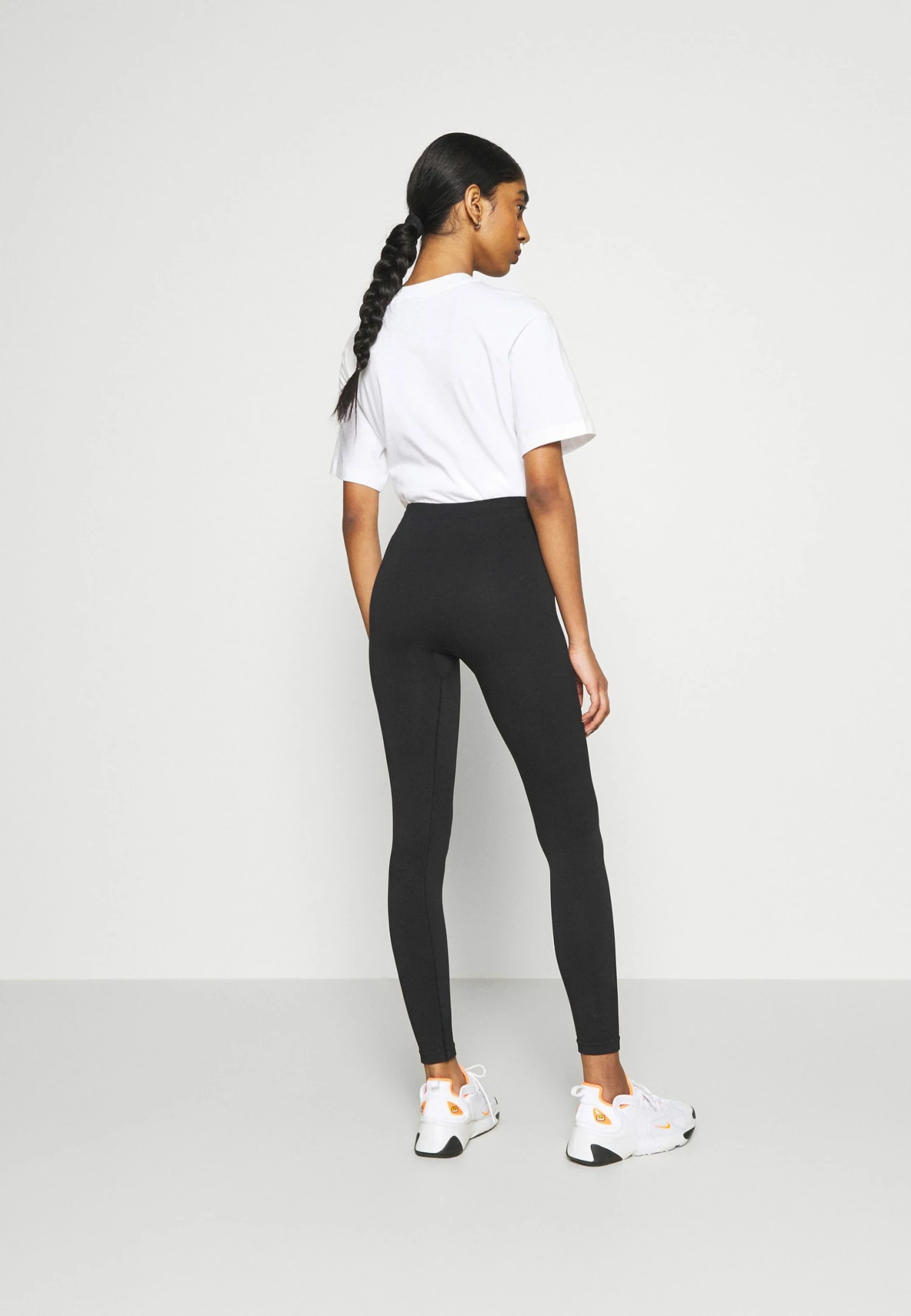 Weekday CELESTIA SEAMLESS TIGHTS - Legging Women 5 Weekday CELESTIA SEAMLESS TIGHTS - Legging Women – Image 3