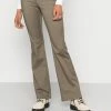 Weekday TROUSER - Pantalon classique Women -France Weekday Soldes Boutique be391f5f3fc84f898fe1fb80ea90fe84