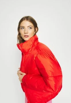 Weekday HEDDA PUFFER JACKET - Veste d'hiver Women -France Weekday Soldes Boutique bf487a0ead7b46cb8cb5f7aff4da2a25