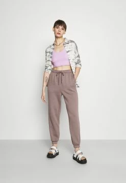 Weekday ELINA TANK - Débardeur Women 15 Weekday ELINA TANK - Débardeur Women -France Weekday Soldes Boutique c3af60c45d26422b8faa393d1c4d7672