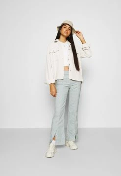 Weekday KINNI PLEAT TROUSER - Pantalon classique Women -France Weekday Soldes Boutique c54dc8a63ffc47cc95d8ec31b3b495e4