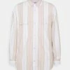 Weekday JUD STRIPED - Chemise Men 1 Weekday JUD STRIPED - Chemise Men -France Weekday Soldes Boutique c97de89a38e041268847980828d353a1