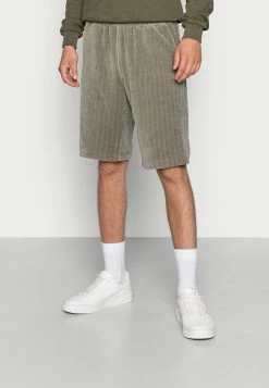 Weekday KYE - Short Men