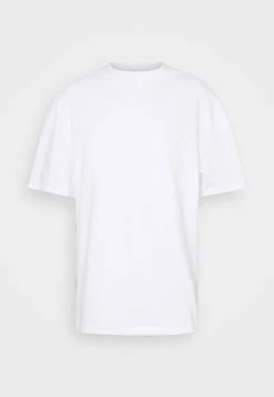 Weekday GREAT - T-shirt basique Men 51 Weekday GREAT - T-shirt basique Men -France Weekday Soldes Boutique cb7f53a6191c4c31be2b44f67e47b856 1