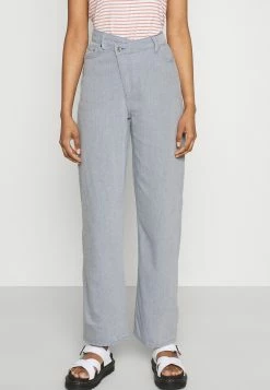 Weekday ALLANIT SKEW TROUSERS - Pantalon classique Women
