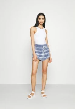 Weekday KARIN - Short Women -France Weekday Soldes Boutique ceaed5a7d03f465998abb1ac7ede076e