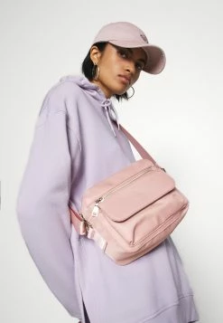 Weekday MARCIE HOODIE - Sweat à capuche Women -France Weekday Soldes Boutique cf44ac15720748d288c13b4c3ea0d3cf