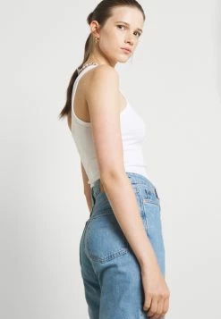 Weekday AVERY - Jean boyfriend Women -France Weekday Soldes Boutique d0e06c0552624a9396ec77e97dd2f17e