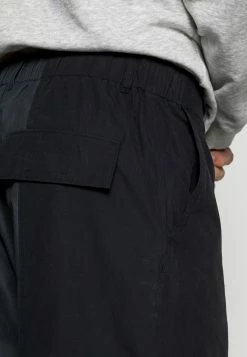 Weekday DONNY HIKING TROUSERS - Pantalon cargo Men -France Weekday Soldes Boutique d1fec7309da04a9f8a1e3e93935c7ea4