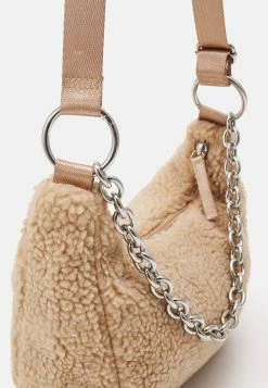 Weekday NOAH PILE HANDBAG - Sac à main Women 13 Weekday NOAH PILE HANDBAG - Sac à main Women -France Weekday Soldes Boutique d3ddbca252ba4568b5b3d265c12e1334