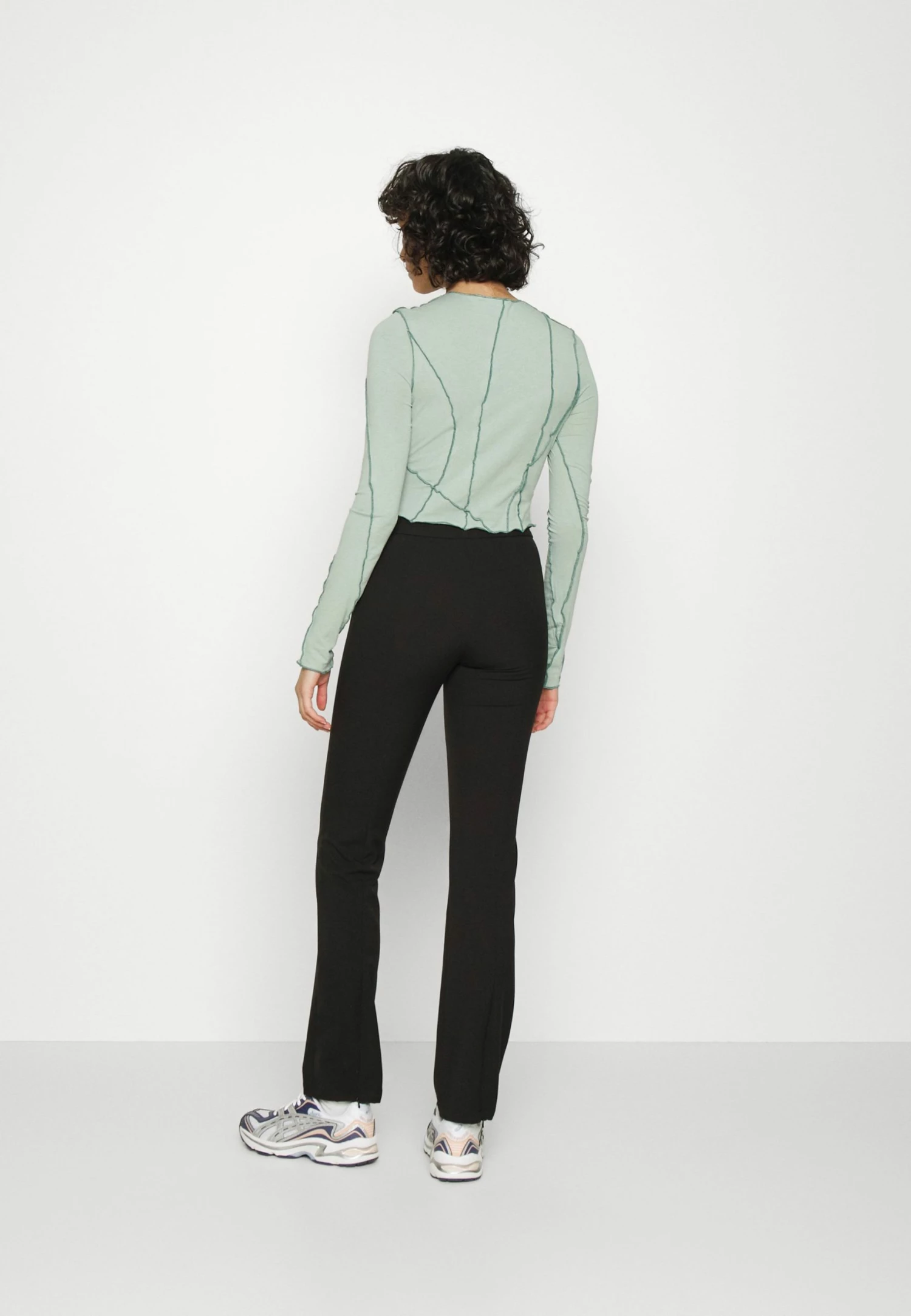 Weekday RITZO SLIT TROUSER - Pantalon classique Women 5 Weekday RITZO SLIT TROUSER - Pantalon classique Women – Image 3