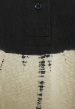 Weekday KALANI CROPPED LONG SLEEVE - Polo Women 17 Weekday KALANI CROPPED LONG SLEEVE - Polo Women -France Weekday Soldes Boutique dba78991d0e049669bcd92b17cc08c48