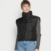 Weekday CUT PUFFER VEST - Veste sans manches Women -France Weekday Soldes Boutique dda857307cb24bd197261bd0a80a4fe1