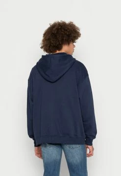 Weekday OVERSIZED ZIP HOODIE - Sweat à capuche zippé Men 11 Weekday OVERSIZED ZIP HOODIE - Sweat à capuche zippé Men -France Weekday Soldes Boutique dfc9a105a0a24920ba931a51c03cc641