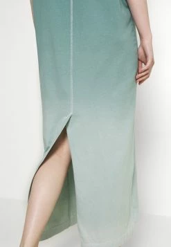 Weekday LIA PRINTED DRESS - Robe en jersey Women -France Weekday Soldes Boutique e216bcfa5d504f819e55664e7da1e6c5