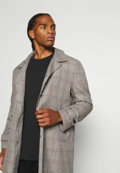 Weekday T-shirt basique Men 15 Weekday T-shirt basique Men -France Weekday Soldes Boutique e2d8c86e41074372b8cf560822f64b35