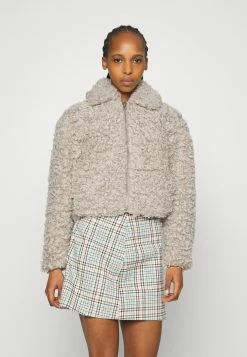 Weekday ROGER - Veste d'hiver Women -France Weekday Soldes Boutique e6be42b7fd5a41e28b75f08d56e7053d